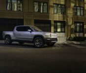 2022 Chevy Avalanche Images Tailgate Towing