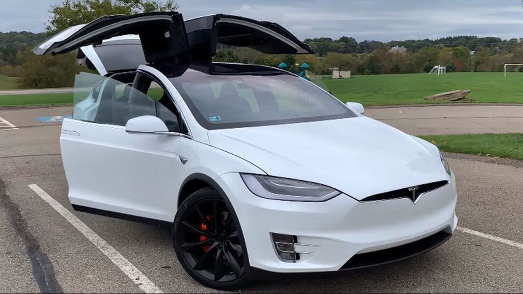 2022 Tesla Model X Interior Performance