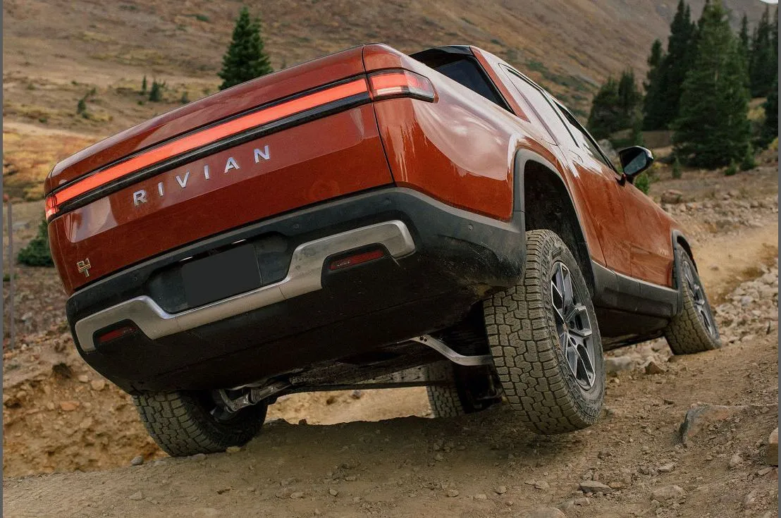 2023 Rivian R1t Full Size Truck Length Charge